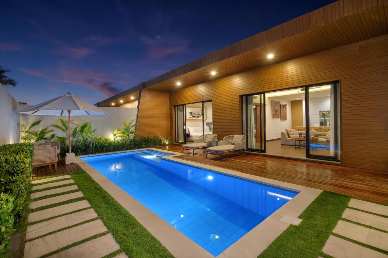 The Claremont Luxury Villas Семиняк Екстериор снимка